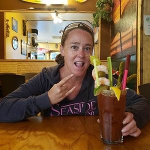 Meet your Posher, Nesa